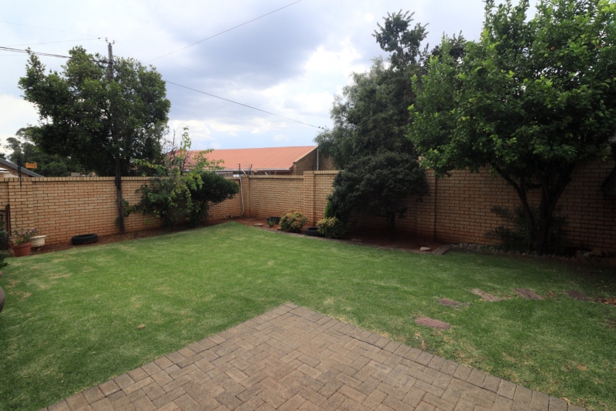 3 Bedroom Property for Sale in Langenhovenpark Free State